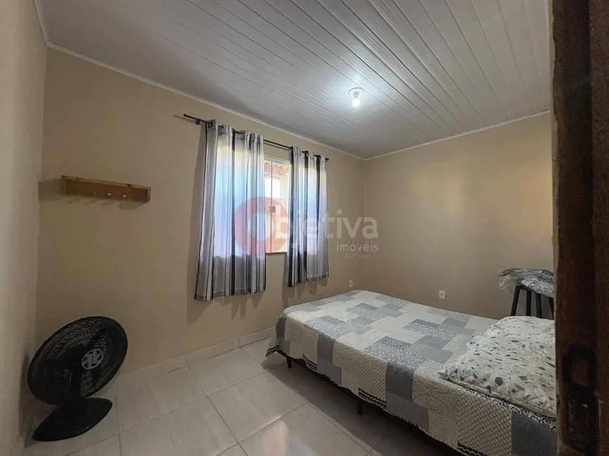 Foto 8 de Casa com 2 quartos à venda, 61m2 em Cabo Frio - RJ