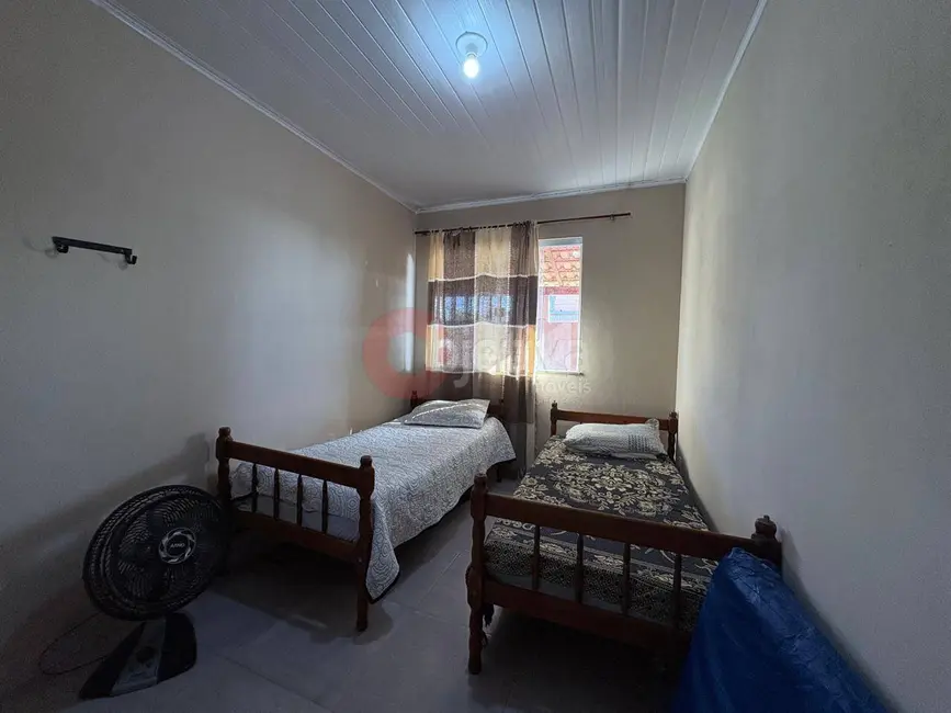 Foto 9 de Casa com 2 quartos à venda, 61m2 em Cabo Frio - RJ