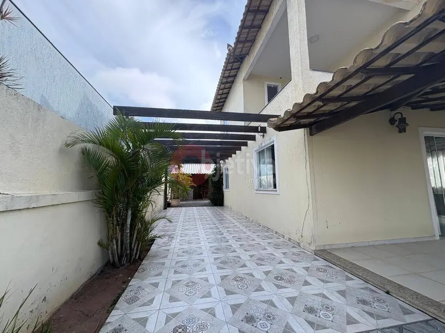 Casa de Condomínio com 3 quartos à venda, 117m2 em Ogiva, Cabo Frio - RJ - imagem 3 Foto 3 de Casa de Condomínio com 3 quartos à venda, 117m2 em Ogiva, Cabo Frio - RJ