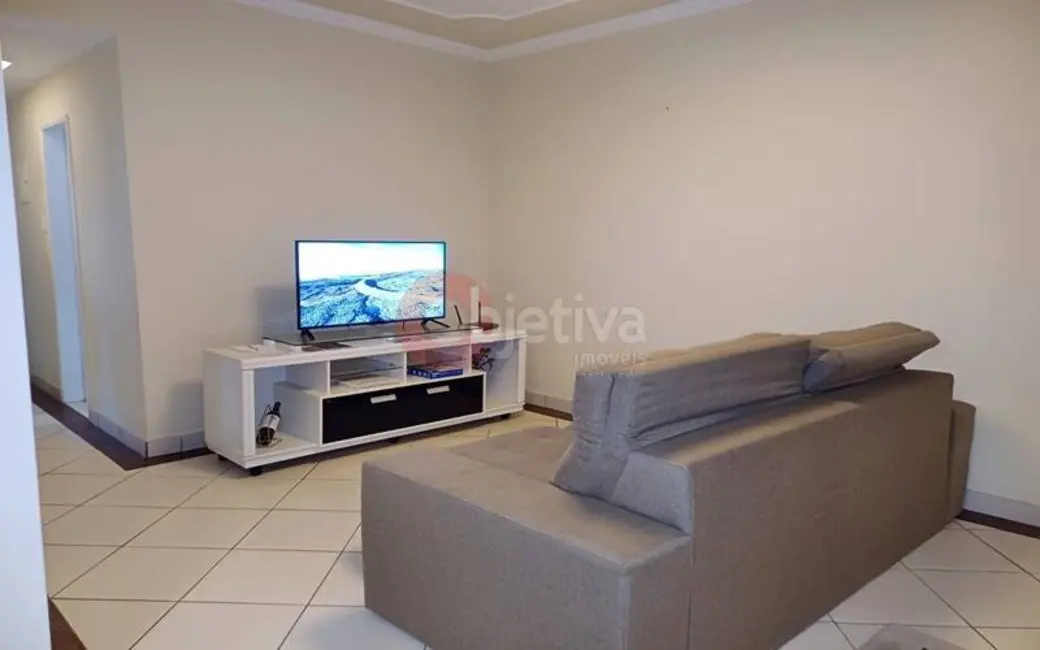 Apartamento com 3 quartos à venda, 105m2 em Centro, Juiz De Fora - MG - imagem 4 Foto 4 de Apartamento com 3 quartos à venda, 105m2 em Centro, Juiz De Fora - MG