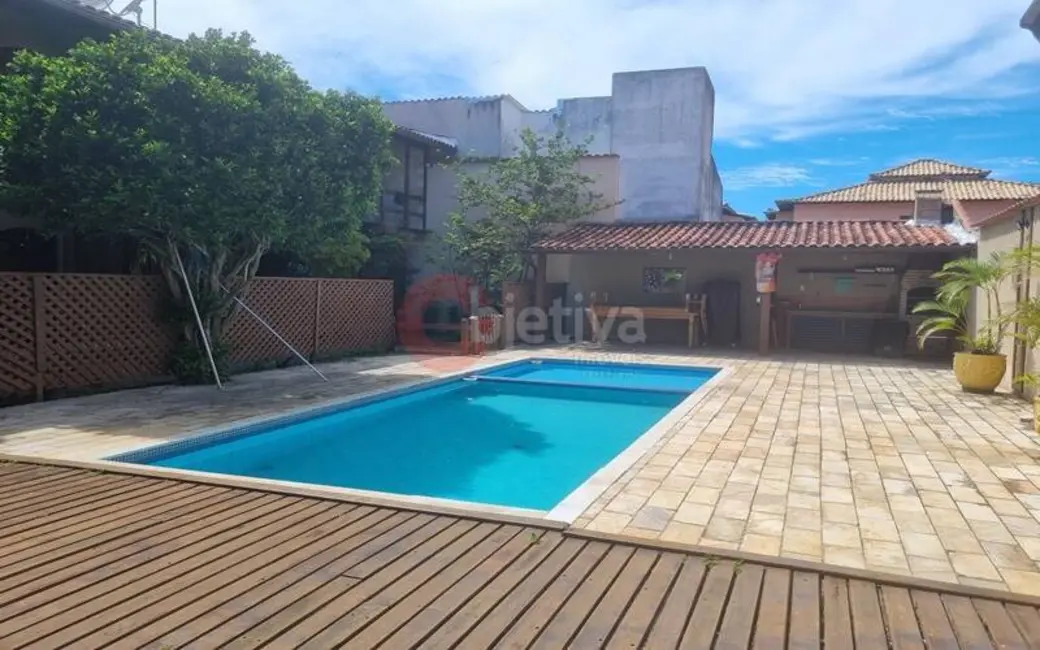 Foto 1 de Casa de Condomínio com 1 quarto para alugar, 65m2 em Portinho, Cabo Frio - RJ