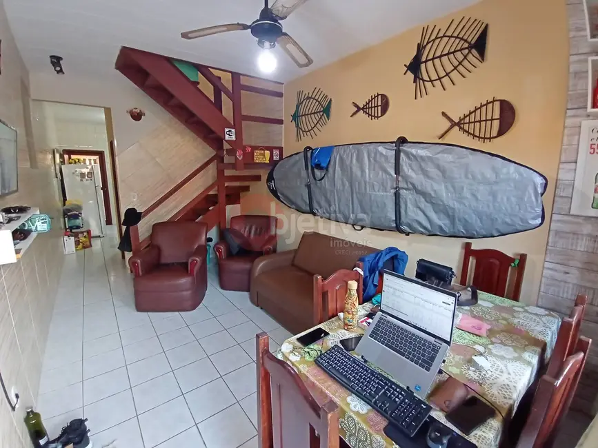 Foto 2 de Casa com 2 quartos à venda em Ogiva, Cabo Frio - RJ