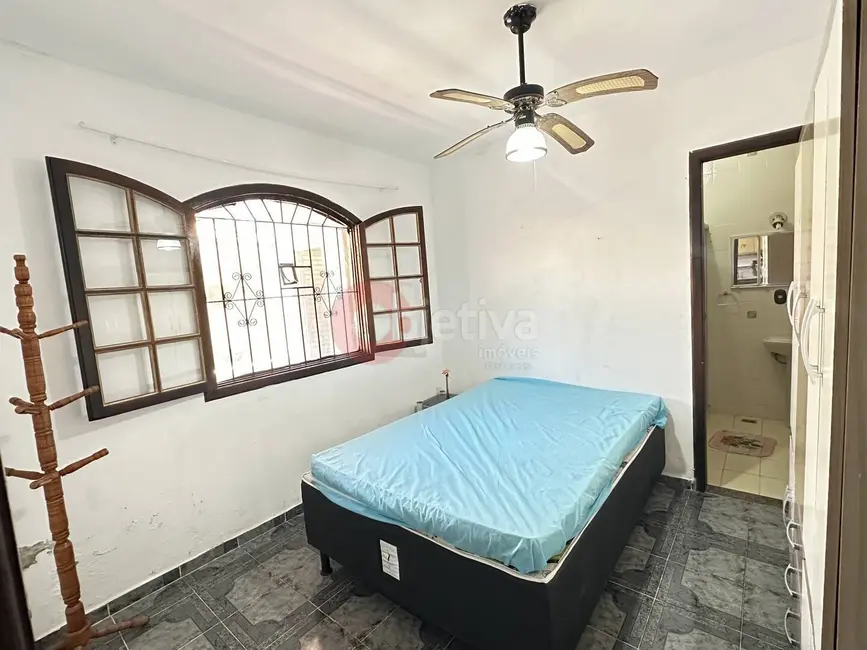 Foto 10 de Casa à venda em Cabo Frio - RJ