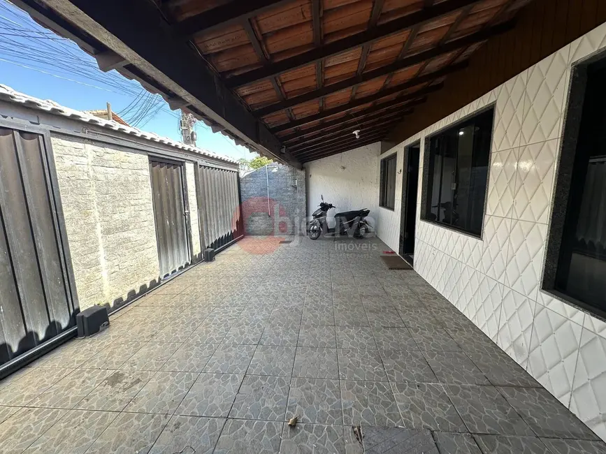 Foto 4 de Casa com 4 quartos à venda, 100m2 em Palmeiras, Cabo Frio - RJ