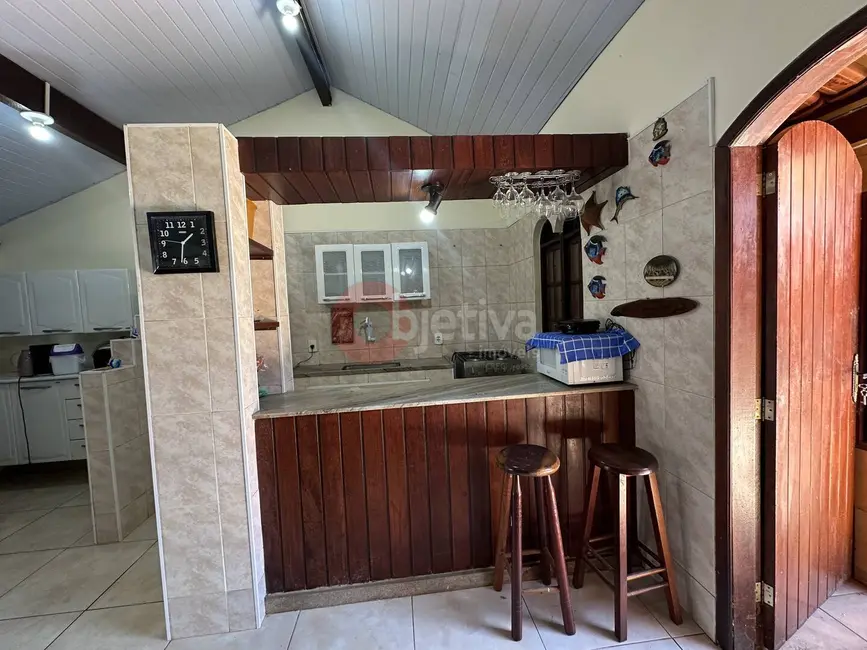 Foto 9 de Casa com 4 quartos à venda, 100m2 em Palmeiras, Cabo Frio - RJ