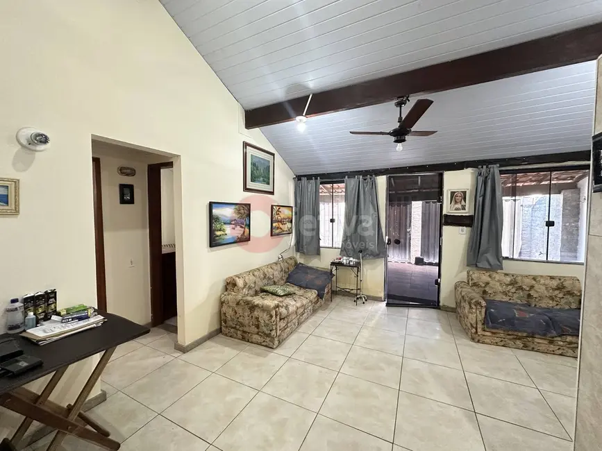 Foto 6 de Casa com 4 quartos à venda, 100m2 em Palmeiras, Cabo Frio - RJ