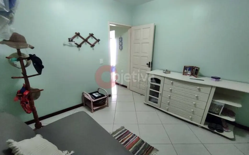 Casa de Condomínio com 3 quartos à venda, 100m2 em Palmeiras, Cabo Frio - RJ - imagem 8 Foto 8 de Casa de Condomínio com 3 quartos à venda, 100m2 em Palmeiras, Cabo Frio - RJ