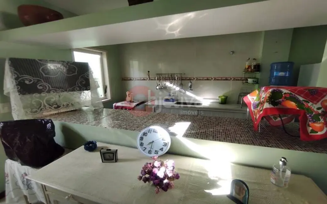 Casa de Condomínio com 3 quartos à venda, 100m2 em Palmeiras, Cabo Frio - RJ - imagem 3 Foto 3 de Casa de Condomínio com 3 quartos à venda, 100m2 em Palmeiras, Cabo Frio - RJ