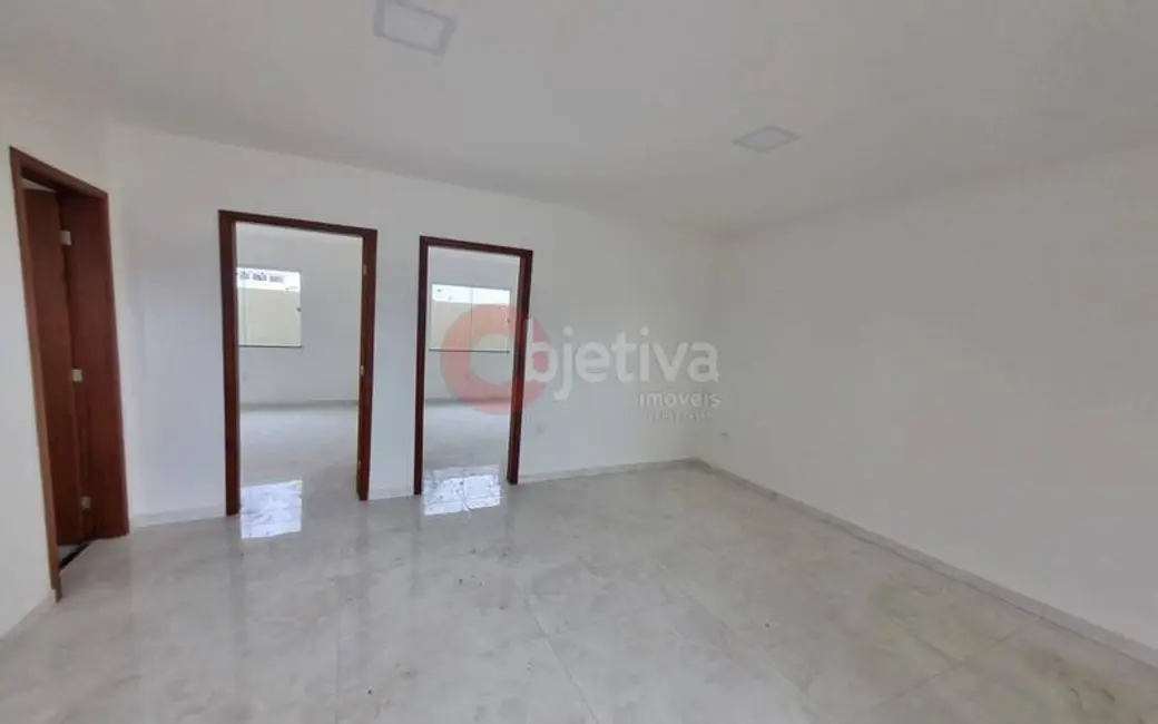Foto 2 de Casa com 2 quartos para alugar, 120m2 em Cabo Frio - RJ
