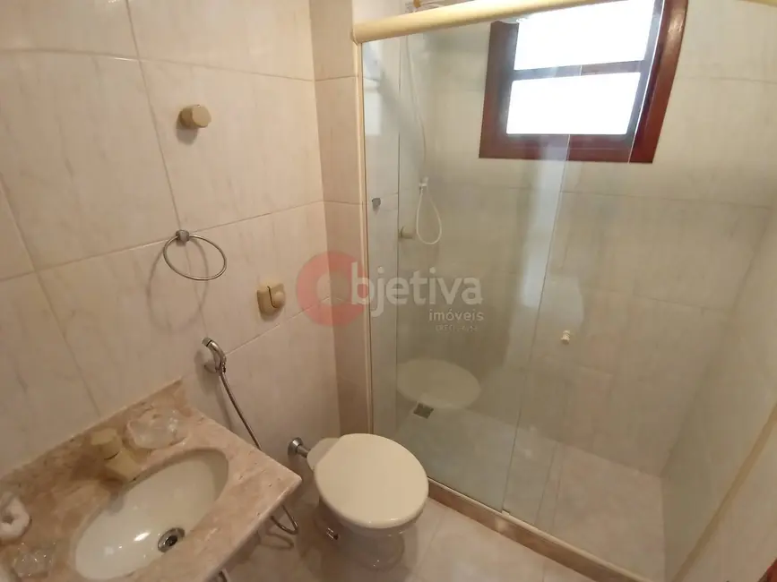 Foto 6 de Casa com 5 quartos para alugar, 235m2 em Braga, Cabo Frio - RJ