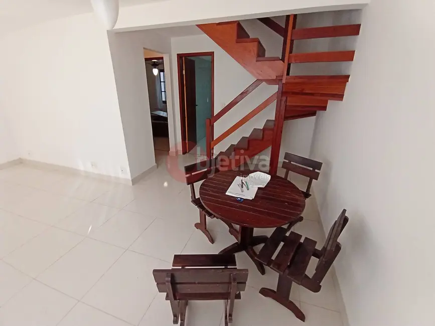 Foto 4 de Casa com 5 quartos para alugar, 235m2 em Braga, Cabo Frio - RJ