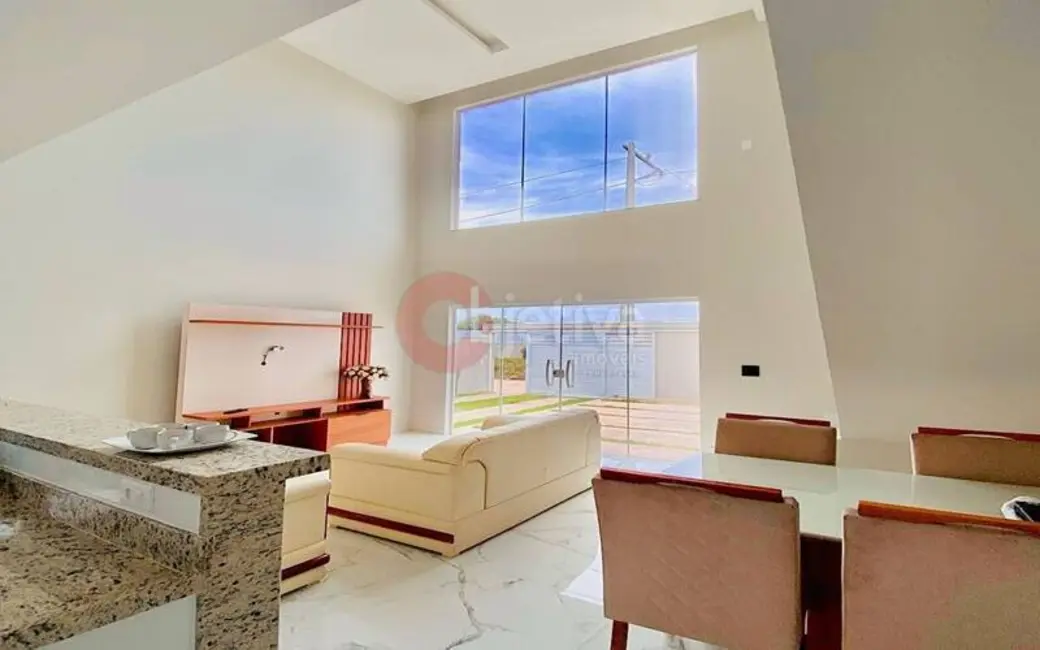 Foto 5 de Casa com 2 quartos à venda, 160m2 em Cabo Frio - RJ