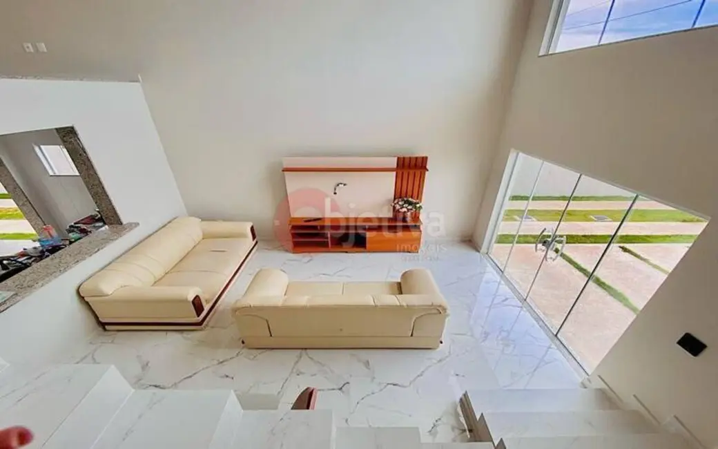 Foto 4 de Casa com 2 quartos à venda, 160m2 em Cabo Frio - RJ