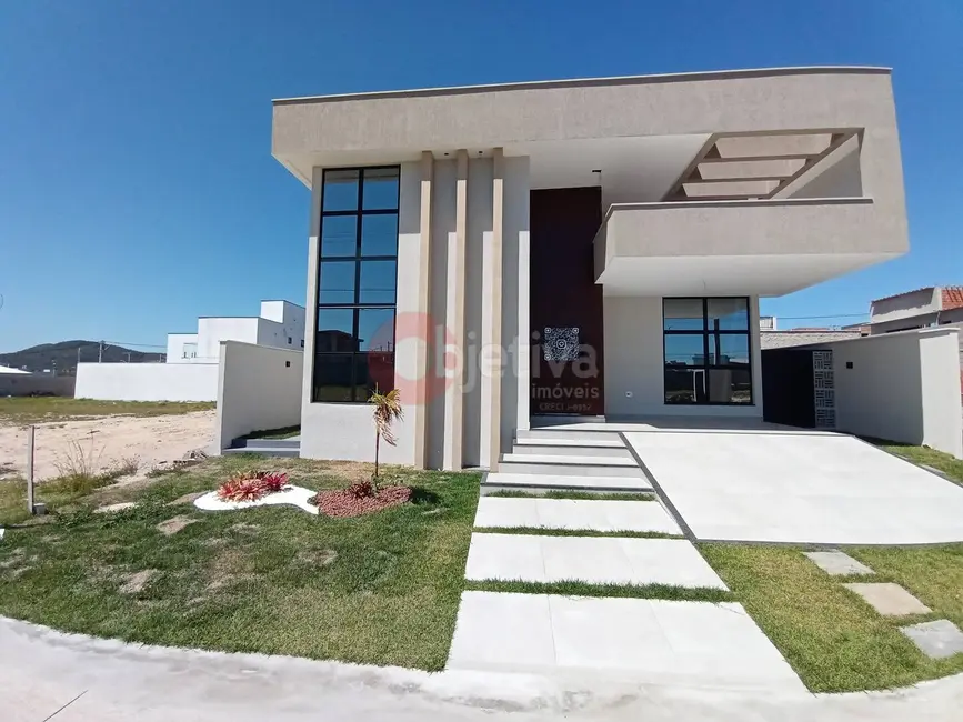 Foto 1 de Casa com 3 quartos à venda, 128m2 em Sao Pedro Da Aldeia - RJ