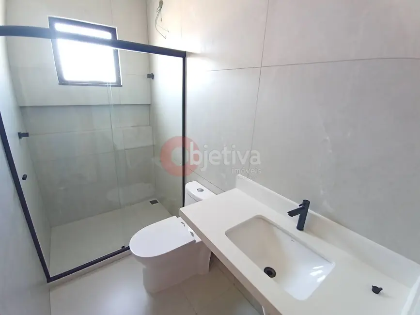 Foto 7 de Casa com 3 quartos à venda, 128m2 em Sao Pedro Da Aldeia - RJ