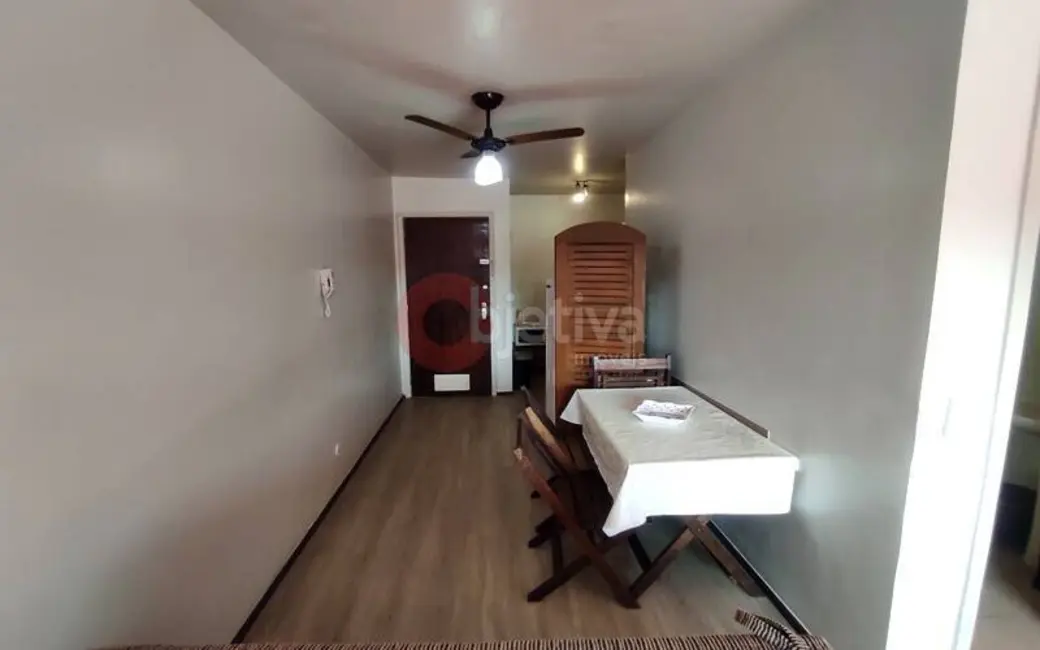 Foto 3 de Kitnet com 1 quarto para alugar, 40m2 em Centro, Cabo Frio - RJ