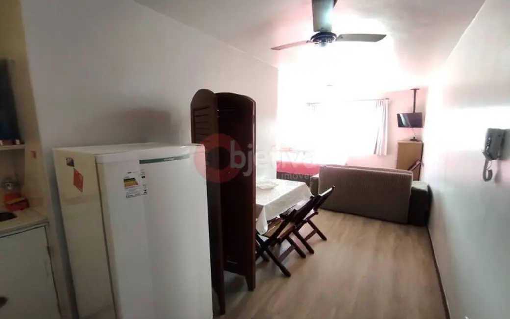 Foto 1 de Kitnet com 1 quarto para alugar, 40m2 em Centro, Cabo Frio - RJ