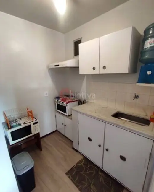 Foto 6 de Kitnet com 1 quarto para alugar, 40m2 em Centro, Cabo Frio - RJ