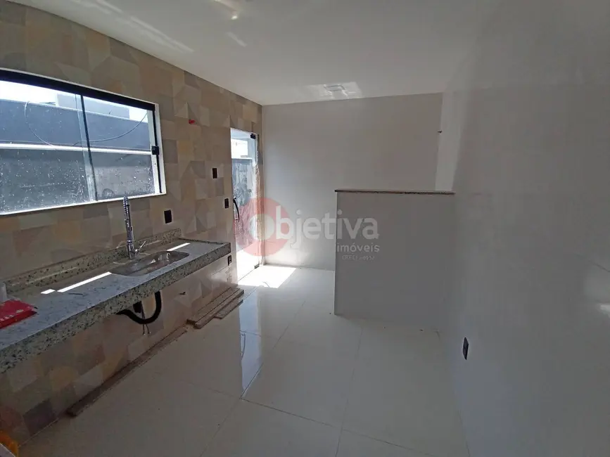 Casa com 2 quartos à venda, 60m2 em Cabo Frio - RJ - imagem 4 Foto 4 de Casa com 2 quartos à venda, 60m2 em Cabo Frio - RJ