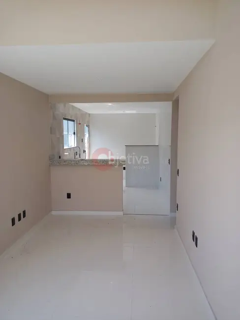 Casa com 2 quartos à venda, 60m2 em Cabo Frio - RJ - imagem 3 Foto 3 de Casa com 2 quartos à venda, 60m2 em Cabo Frio - RJ