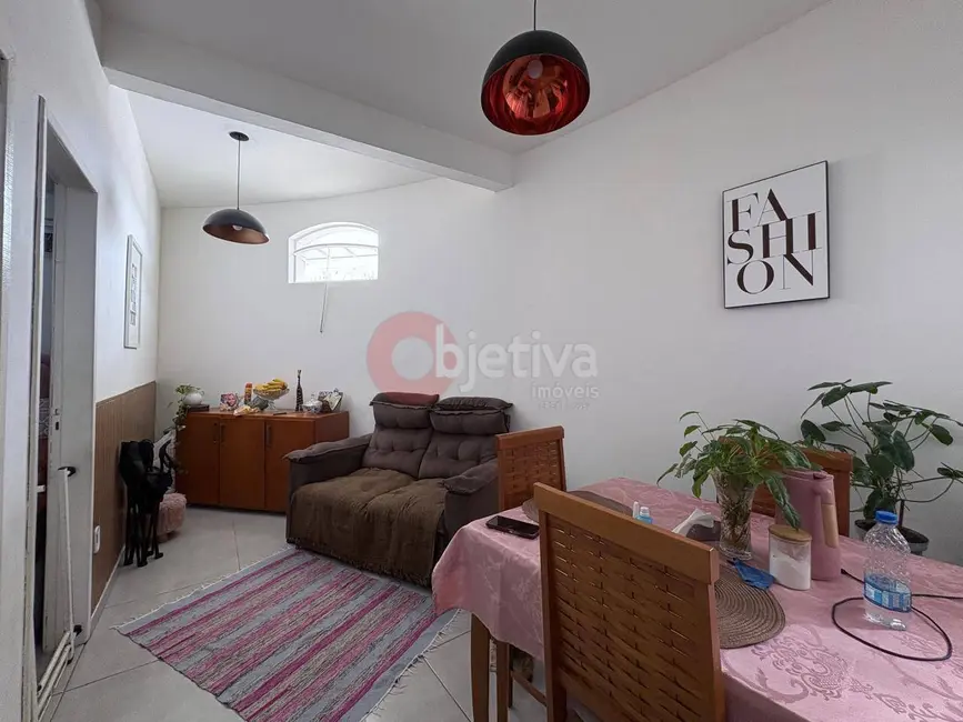 Apartamento com 1 quarto à venda, 33m2 em Jardim Excelsior, Cabo Frio - RJ - imagem 1 Foto 1 de Apartamento com 1 quarto à venda, 33m2 em Jardim Excelsior, Cabo Frio - RJ