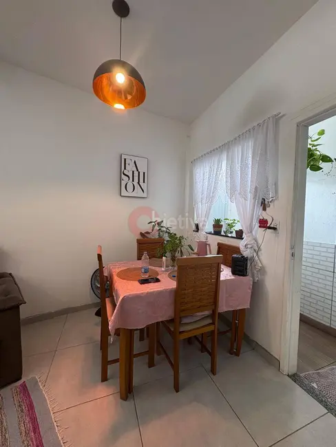 Apartamento com 1 quarto à venda, 33m2 em Jardim Excelsior, Cabo Frio - RJ - imagem 2 Foto 2 de Apartamento com 1 quarto à venda, 33m2 em Jardim Excelsior, Cabo Frio - RJ