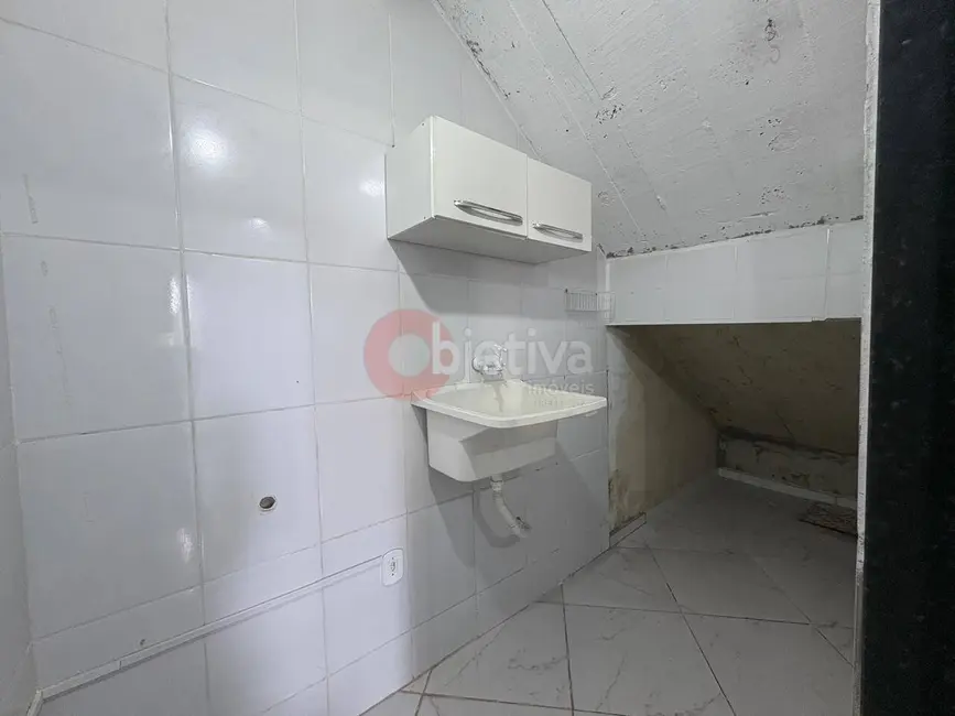 Foto 3 de Apartamento com 1 quarto à venda, 27m2 em Jardim Excelsior, Cabo Frio - RJ