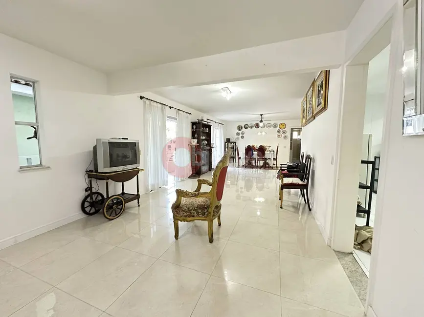 Foto 3 de Casa com 3 quartos à venda, 173m2 em Vila Nova, Cabo Frio - RJ