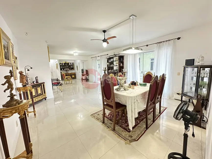 Foto 1 de Casa com 3 quartos à venda, 173m2 em Vila Nova, Cabo Frio - RJ