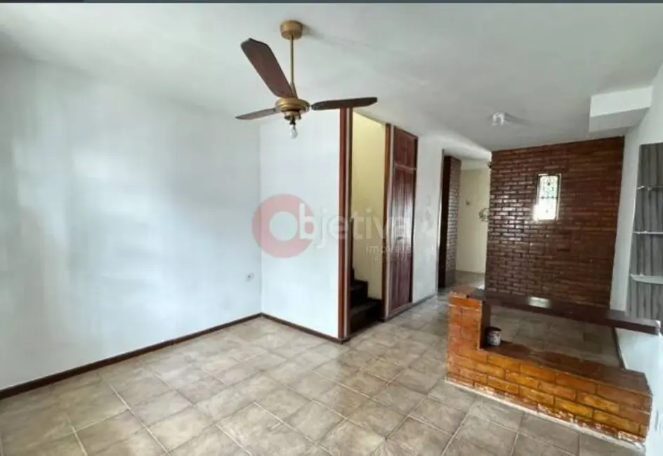 Foto 2 de Casa com 2 quartos para alugar, 88m2 em Praia do Siqueira, Cabo Frio - RJ