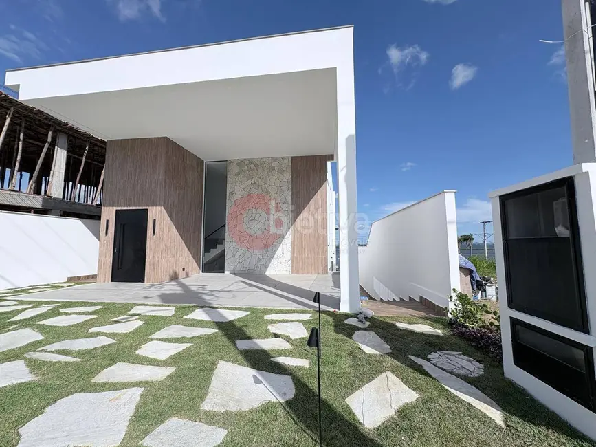 Foto 1 de Casa de Condomínio com 3 quartos à venda, 216m2 em Nova São Pedro, Sao Pedro Da Aldeia - RJ