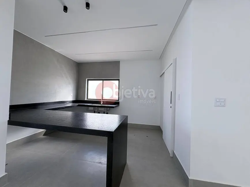 Foto 6 de Casa de Condomínio com 3 quartos à venda, 216m2 em Nova São Pedro, Sao Pedro Da Aldeia - RJ