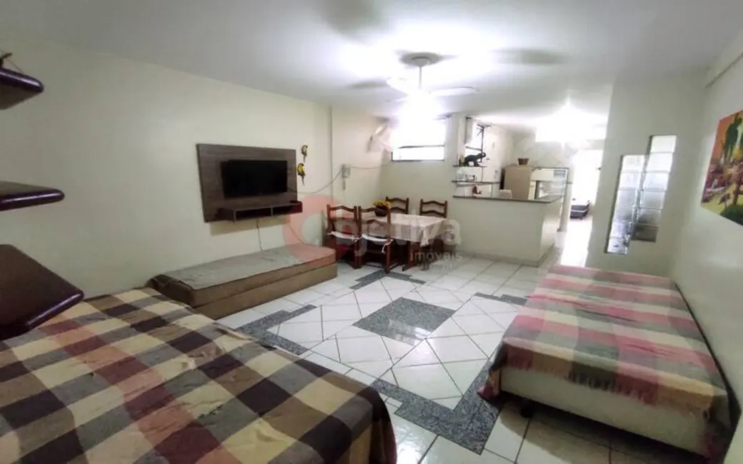 Apartamento com 1 quarto à venda, 40m2 em Centro, Cabo Frio - RJ - imagem 2 Foto 2 de Apartamento com 1 quarto à venda, 40m2 em Centro, Cabo Frio - RJ