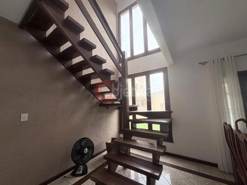 Casa de Condomínio com 5 quartos à venda, 600m2 em Ogiva, Cabo Frio - RJ - imagem 6 Foto 6 de Casa de Condomínio com 5 quartos à venda, 600m2 em Ogiva, Cabo Frio - RJ