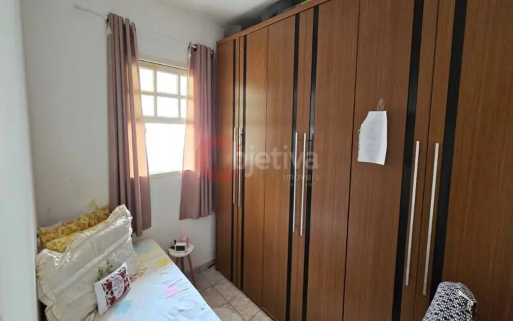 Foto 8 de Casa com 6 quartos à venda, 450m2 em Parque Central, Cabo Frio - RJ