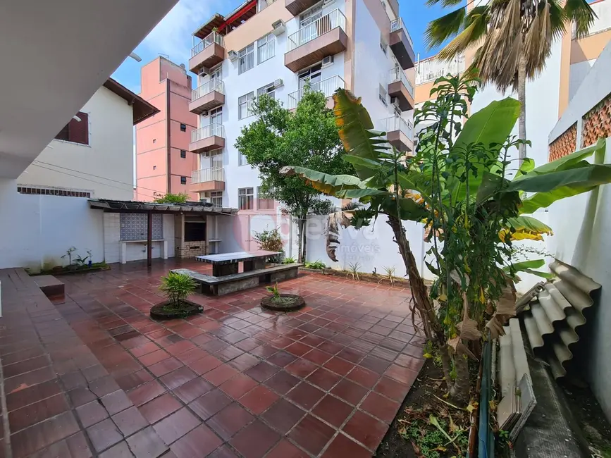 Foto 2 de Casa com 5 quartos para alugar, 328m2 em Centro, Cabo Frio - RJ