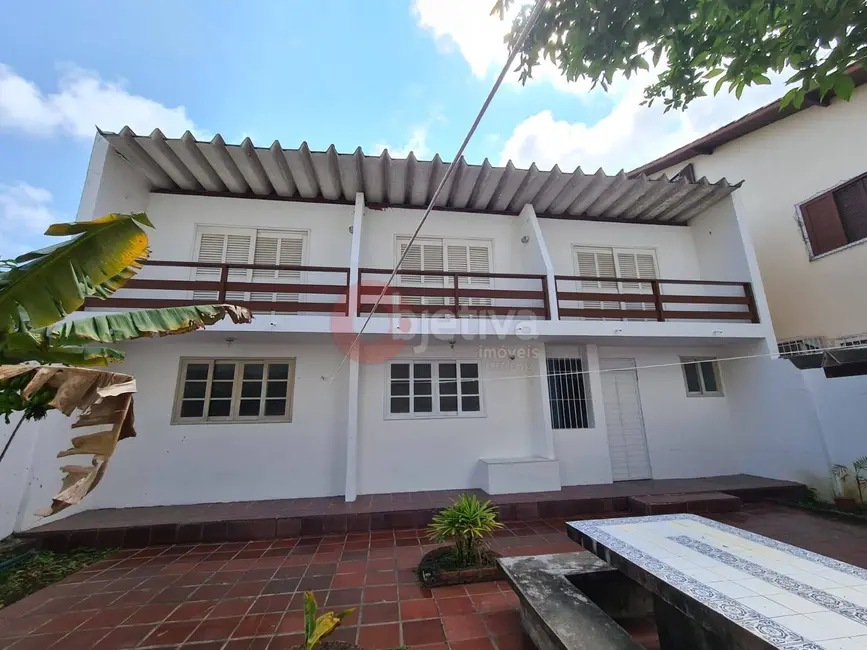 Foto 1 de Casa com 5 quartos para alugar, 328m2 em Centro, Cabo Frio - RJ