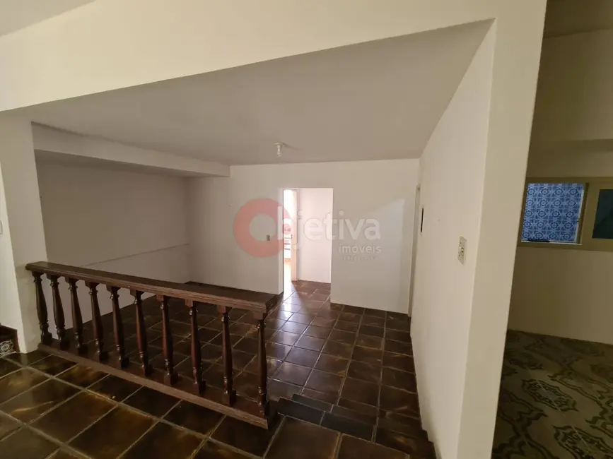 Foto 7 de Casa com 5 quartos para alugar, 328m2 em Centro, Cabo Frio - RJ