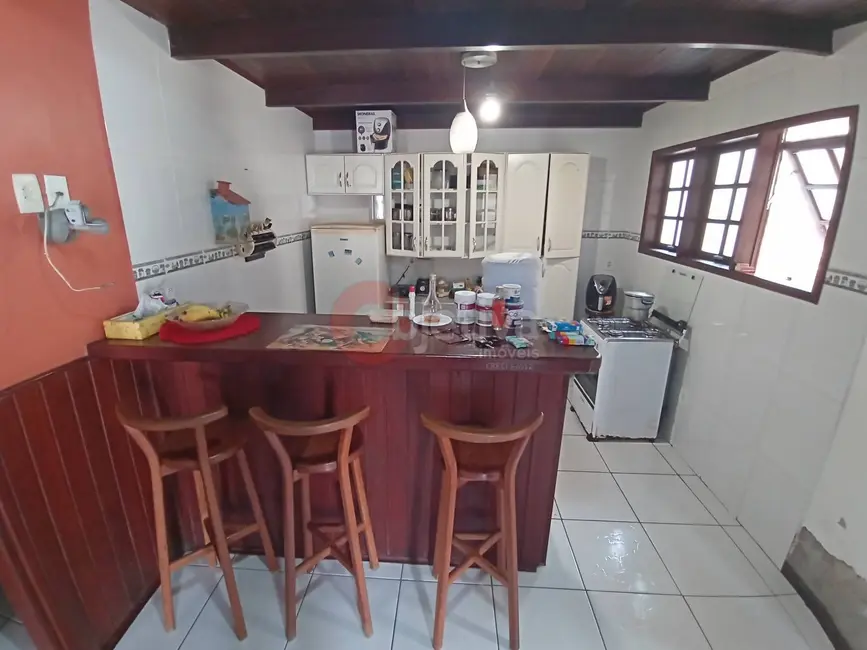Foto 4 de Casa com 7 quartos à venda, 360m2 em São Cristóvão, Cabo Frio - RJ