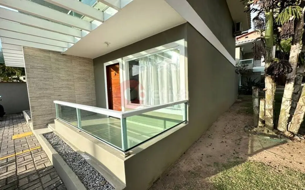 Foto 3 de Casa de Condomínio com 2 quartos para alugar, 75m2 em Ogiva, Cabo Frio - RJ