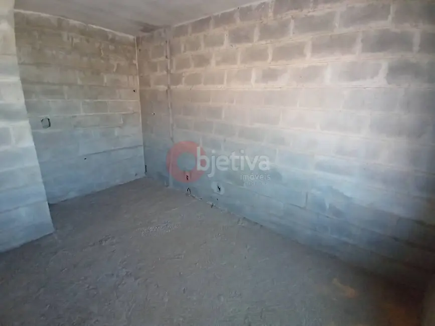 Foto 9 de Apartamento com 2 quartos à venda, 58m2 em Parque Burle, Cabo Frio - RJ