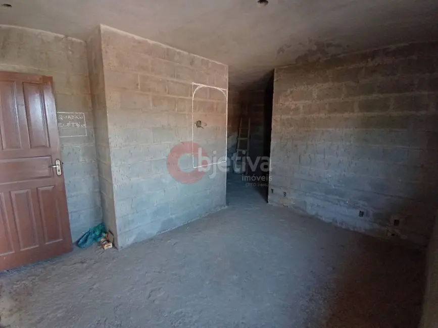 Foto 2 de Apartamento com 2 quartos à venda, 58m2 em Parque Burle, Cabo Frio - RJ