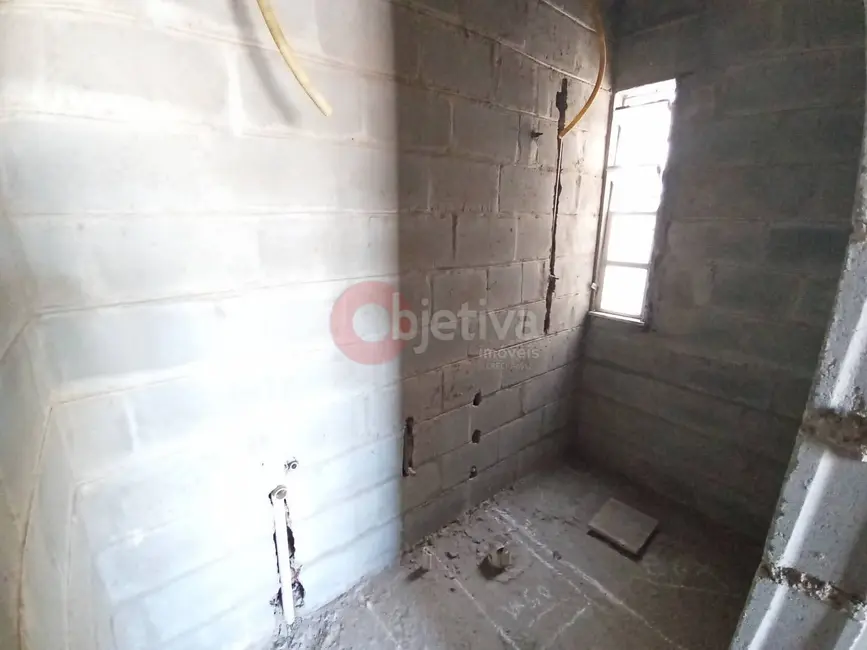 Foto 6 de Apartamento com 2 quartos à venda, 58m2 em Parque Burle, Cabo Frio - RJ