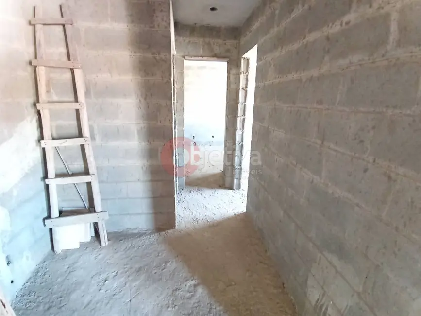 Foto 5 de Apartamento com 2 quartos à venda, 58m2 em Parque Burle, Cabo Frio - RJ