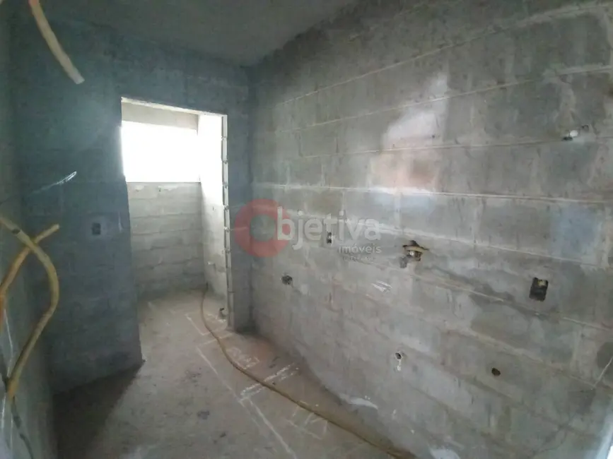 Foto 4 de Apartamento com 2 quartos à venda, 58m2 em Parque Burle, Cabo Frio - RJ