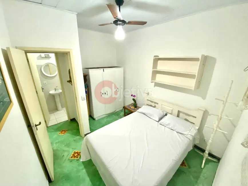 Foto 5 de Casa com 12 quartos à venda, 1000m2 em Peró, Cabo Frio - RJ