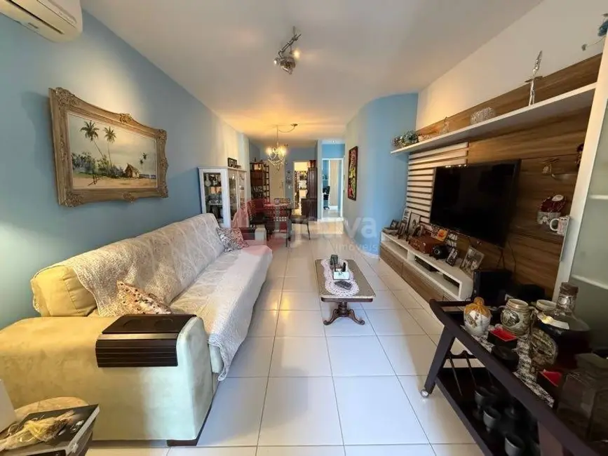 Foto 1 de Apartamento com 3 quartos à venda, 185m2 em Passagem, Cabo Frio - RJ