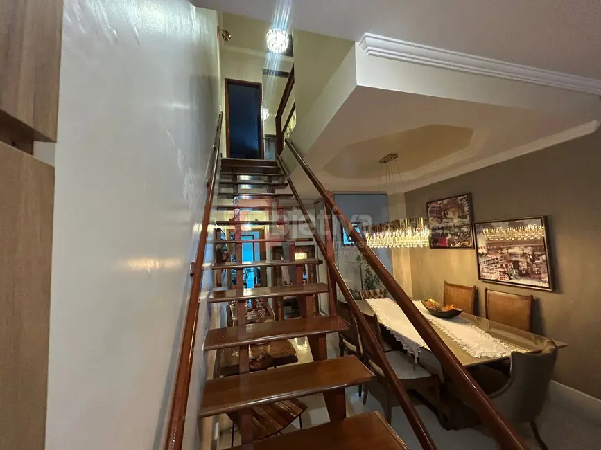 Foto 4 de Casa com 2 quartos à venda, 111m2 em Palmeiras, Cabo Frio - RJ