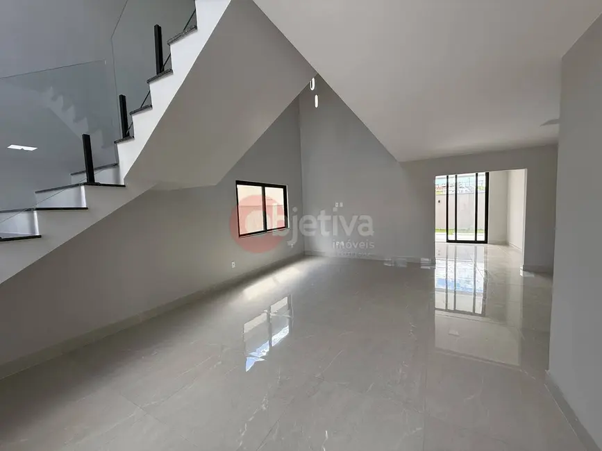 Foto 4 de Casa com 3 quartos à venda e para alugar, 294m2 em Nova São Pedro, Sao Pedro Da Aldeia - RJ