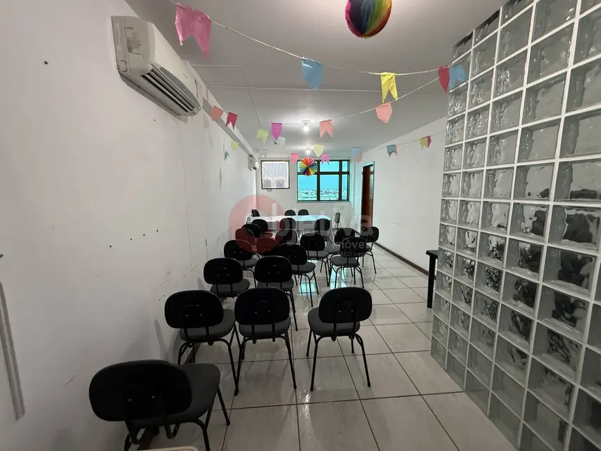 Foto 3 de Sala Comercial à venda, 36m2 em Jardim Flamboyant, Cabo Frio - RJ